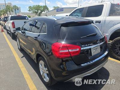 2015 Mercedes-Benz GLA 250 - zdjęcie 6 z 18 - miniatura