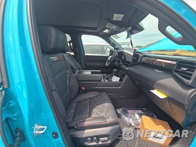 2026 Toyota Sequoia TRD Pro - zdjęcie 8 z 20 - miniatura