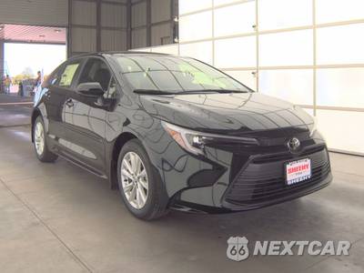 2026 Toyota Corolla Hybrid LE Sedan - zdjęcie 3 z 19 - miniatura