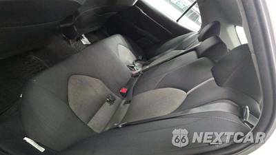 2022 Toyota Camry LE - zdjęcie 23 z 35 - miniatura