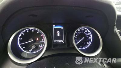 2022 Toyota Camry LE - zdjęcie 18 z 35 - miniatura