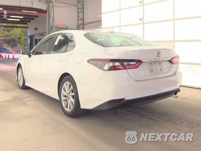 2022 Toyota Camry LE - zdjęcie 6 z 35 - miniatura