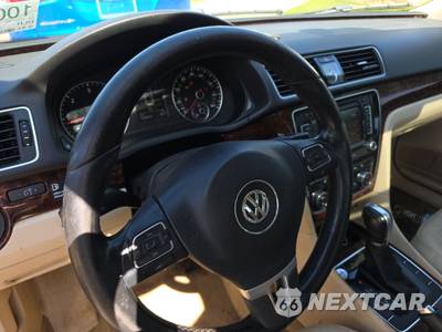 2012 Volkswagen SEL PRM - zdjęcie 10 z 26 - miniatura
