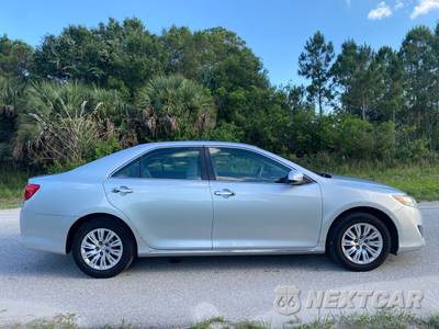 2012 Toyota Camry LE - zdjęcie 5 z 54 - miniatura