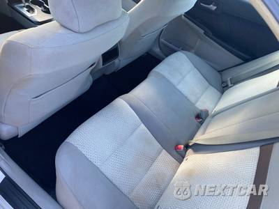 2012 Toyota Camry LE - zdjęcie 28 z 54 - miniatura