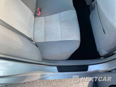 2012 Toyota Camry LE - zdjęcie 38 z 54 - miniatura