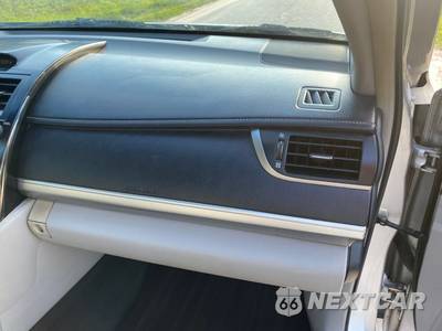 2012 Toyota Camry LE - zdjęcie 44 z 54 - miniatura