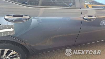 2018 Toyota Corolla XLE Sedan - zdjęcie 39 z 43 - miniatura