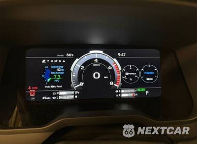2026 Toyota Sequoia TRD Pro - zdjęcie 13 z 24 - miniatura