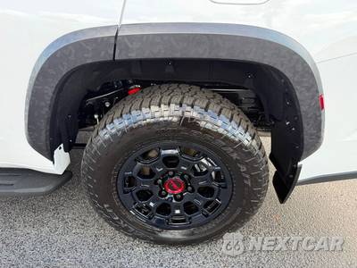 2025 Toyota Sequoia TRD Pro - zdjęcie 46 z 50 - miniatura