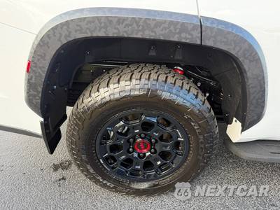 2025 Toyota Sequoia TRD Pro - zdjęcie 45 z 50 - miniatura