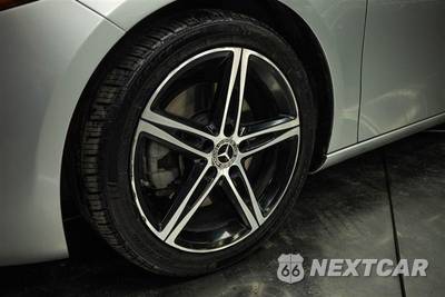 2021 Mercedes-Benz A 220 - zdjęcie 3 z 29 - miniatura