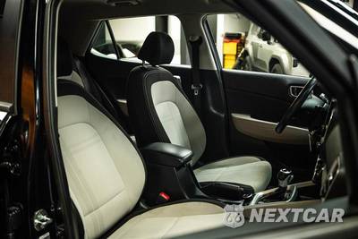 2021 Hyundai Venue SEL - zdjęcie 13 z 24 - miniatura