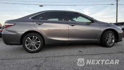 2017 Toyota Camry SE - zdjęcie 5 z 24 - miniatura