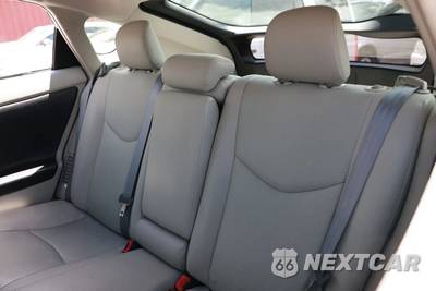 2012 Toyota Prius Two - zdjęcie 14 z 32 - miniatura
