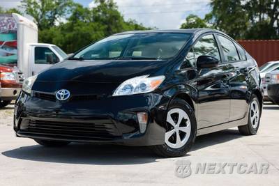 2012 Toyota Prius Two - zdjęcie 3 z 32 - miniatura