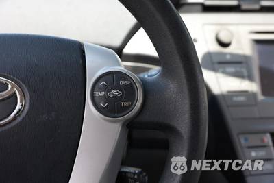2012 Toyota Prius Two - zdjęcie 21 z 32 - miniatura