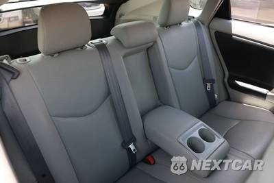 2012 Toyota Prius Two - zdjęcie 13 z 32 - miniatura