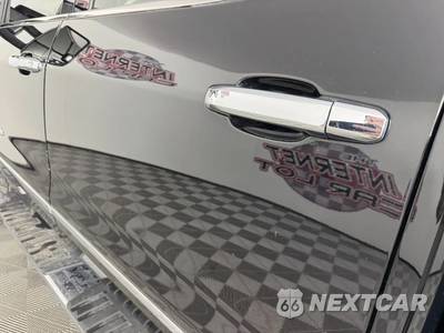 2019 GMC Sierra 2500 Denali HD Crew Cab Medium Bed 5SA - zdjęcie 26 z 48 - miniatura