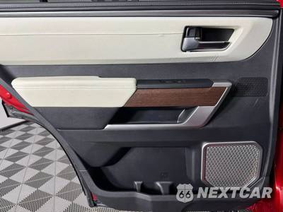 2023 Toyota Sequoia Capstone - zdjęcie 49 z 50 - miniatura
