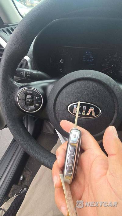 2020 Kia Soul S - zdjęcie 23 z 34 - miniatura