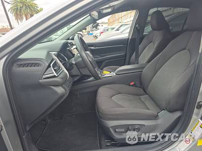 2018 Toyota Camry LE - zdjęcie 7 z 34 - miniatura