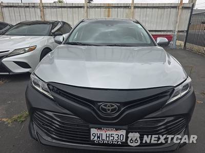 2018 Toyota Camry LE - zdjęcie 2 z 34 - miniatura