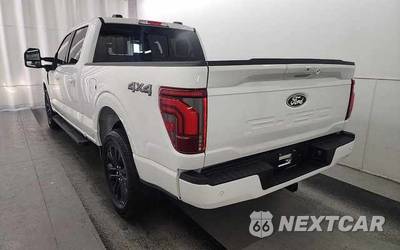 2025 Ford F-150 LARIAT Crew Cab Medium Bed - zdjęcie 2 z 31 - miniatura