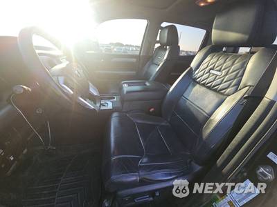 2020 Toyota Tundra Platinum Crew Cab Short Bed - zdjęcie 7 z 22 - miniatura