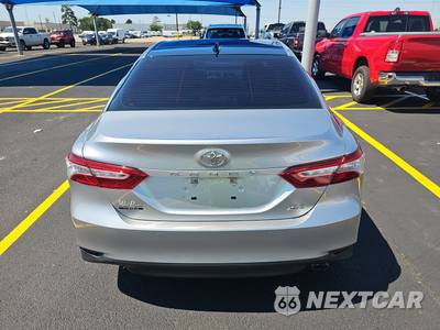 2018 Toyota Camry XLE - zdjęcie 5 z 26 - miniatura