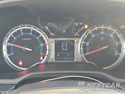 2019 Toyota 4Runner SR5 - zdjęcie 12 z 24 - miniatura