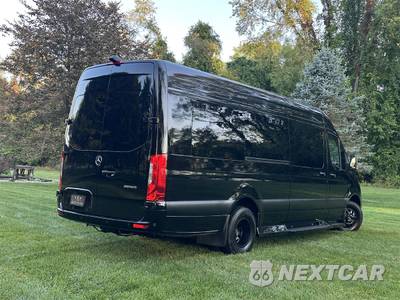 2024 Mercedes-Benz Sprinter 3500XD Cargo Van DRW High Roof 170.0" WB - zdjęcie 35 z 40 - miniatura