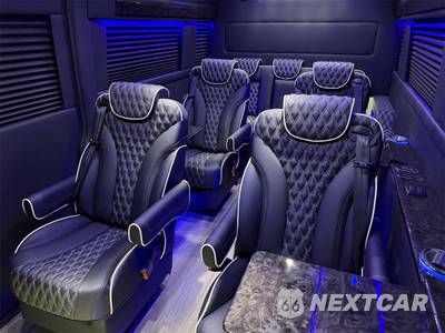 2024 Ram ProMaster 3500 Window Van SLT+ High Roof 159.0" WB - zdjęcie 13 z 39 - miniatura