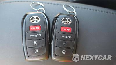 2026 Toyota Corolla Cross XLE - zdjęcie 19 z 20 - miniatura
