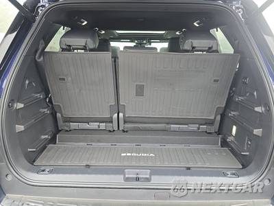 2026 Toyota Sequoia Platinum - zdjęcie 24 z 28 - miniatura