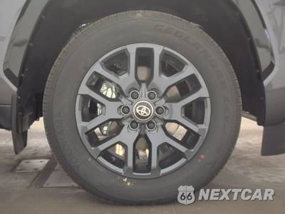 2026 Toyota Sequoia Platinum - zdjęcie 10 z 27 - miniatura