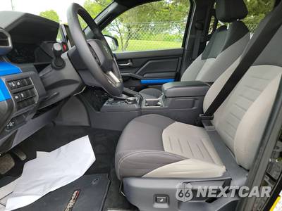 2025 Toyota Tacoma TRD Off-Road Crew Cab Medium Bed - zdjęcie 13 z 32 - miniatura