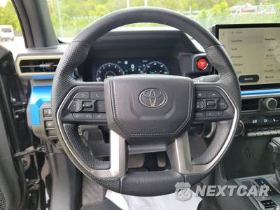 2025 Toyota Tacoma TRD Off-Road Crew Cab Medium Bed - zdjęcie 16 z 32 - miniatura