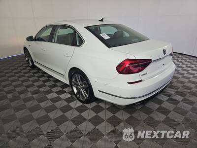 2017 Volkswagen Passat 1.8T R-Line w/Comfort Pkg - zdjęcie 6 z 17 - miniatura