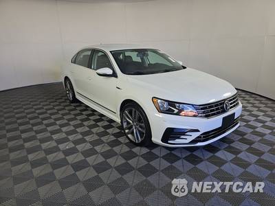 2017 Volkswagen Passat 1.8T R-Line w/Comfort Pkg - zdjęcie 3 z 17 - miniatura