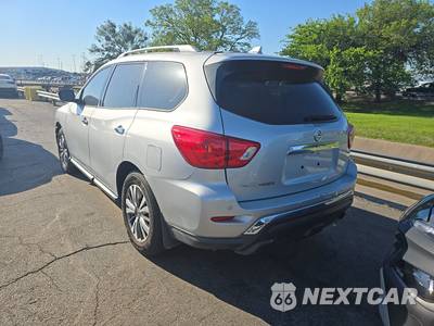 2020 Nissan Pathfinder S - zdjęcie 6 z 35 - miniatura