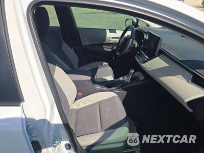 2025 Toyota Corolla LE Sedan - zdjęcie 8 z 35 - miniatura
