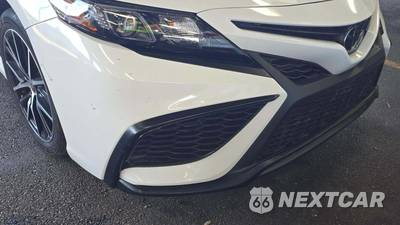 2024 Toyota Camry SE - zdjęcie 25 z 26 - miniatura