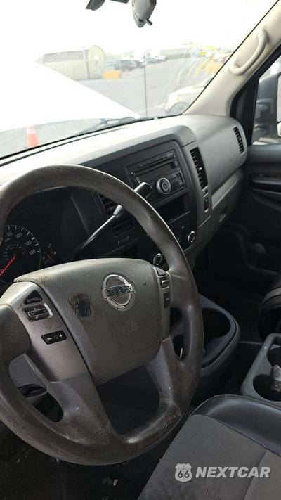 2016 Nissan NV3500 HD Passenger SV 146.1" WB - zdjęcie 24 z 37 - miniatura