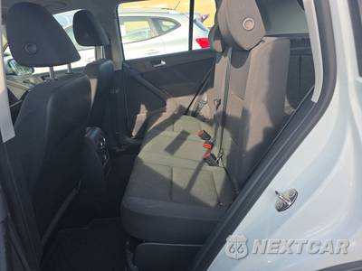 2015 Volkswagen Tiguan S - zdjęcie 13 z 35 - miniatura