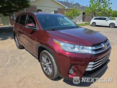 2017 Toyota Highlander XLE - zdjęcie 3 z 23 - miniatura