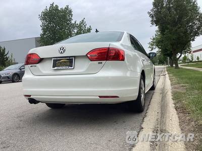 2014 Volkswagen Jetta SE Sedan - zdjęcie 8 z 28 - miniatura