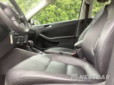 2014 Volkswagen Jetta SE Sedan - zdjęcie 22 z 28 - miniatura