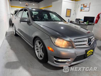 2013 Mercedes-Benz C 300 4MATIC Sedan - zdjęcie 2 z 28 - miniatura