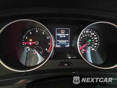 2021 Volkswagen Tiguan SE R-Line Black - zdjęcie 18 z 24 - miniatura